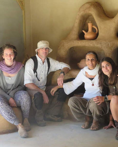 עם מנדי והבנות ק.גת